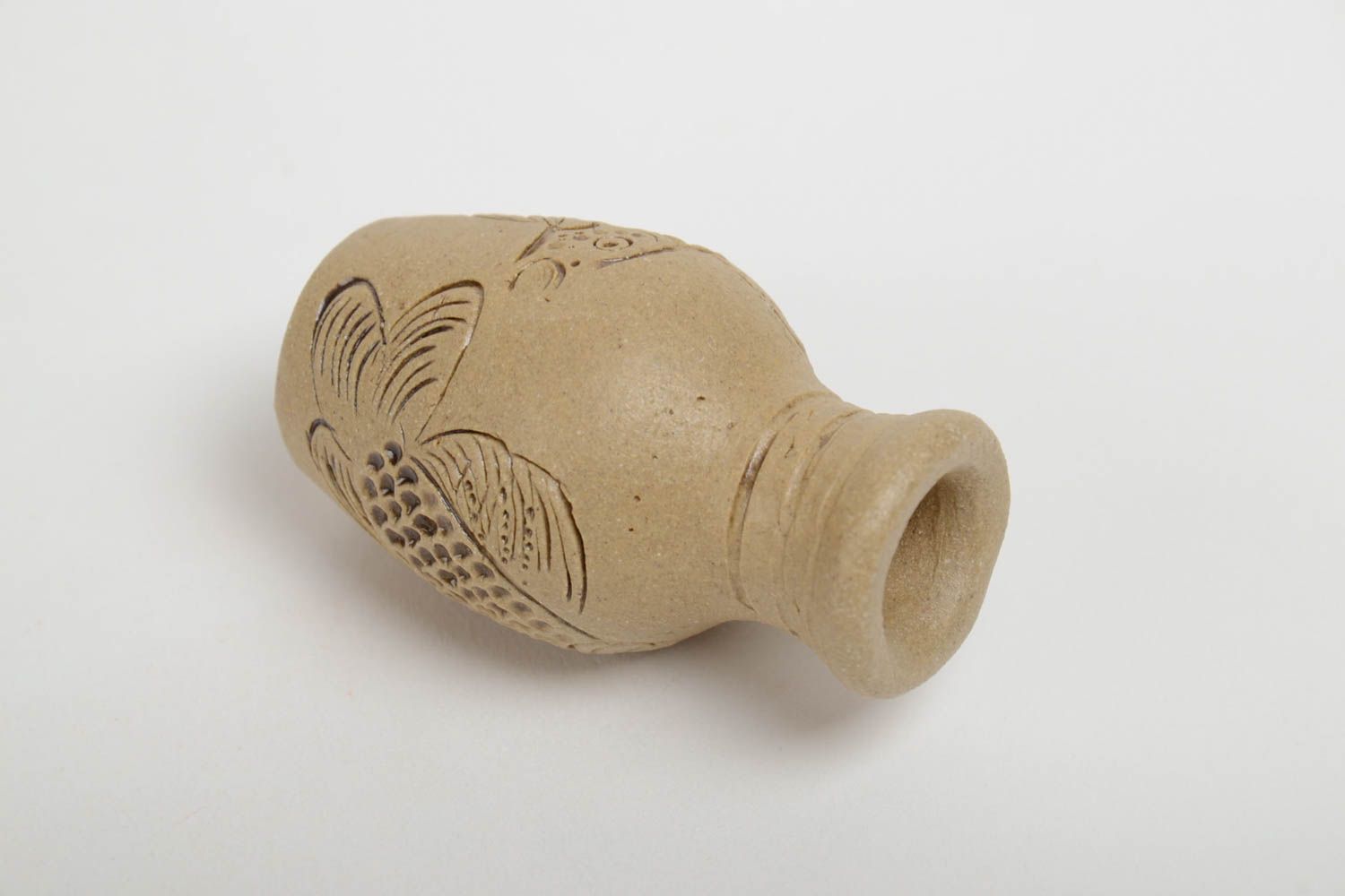 Декоративный кувшин ручной работы из глины с рисунком миниатюрный красивый фото 3