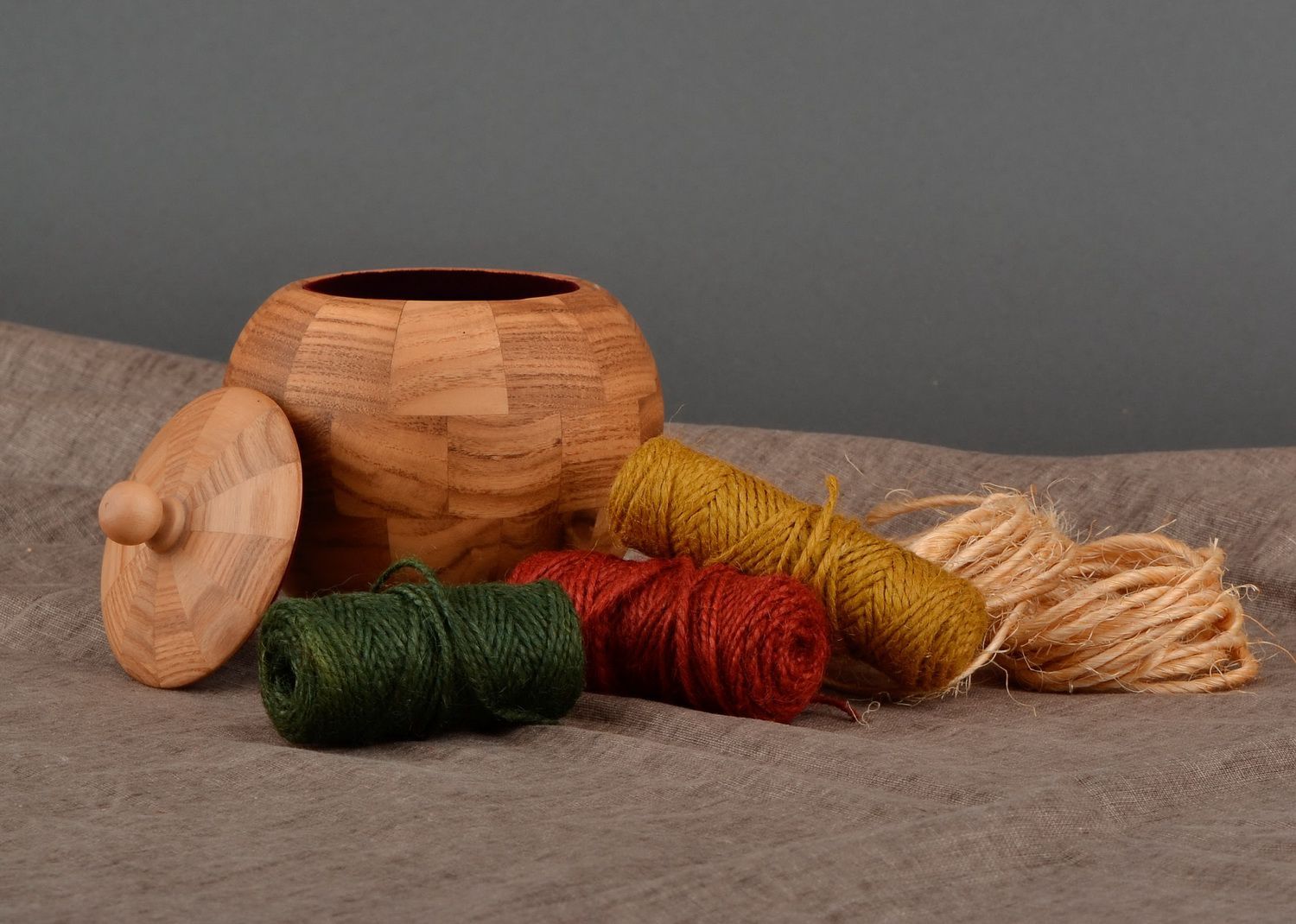 Wooden pot for dry goods photo 2