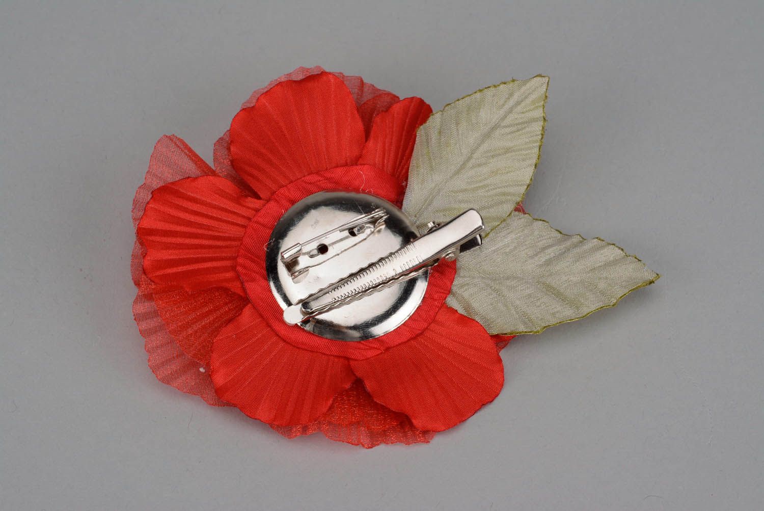 Fabric brooch hairpin in the shape of a poppy photo 2