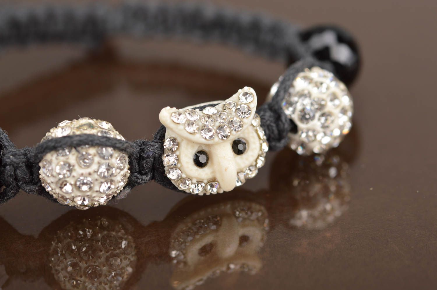 Bracelet fait main noir tressé en lacets avec perles et strass Chouette photo 4