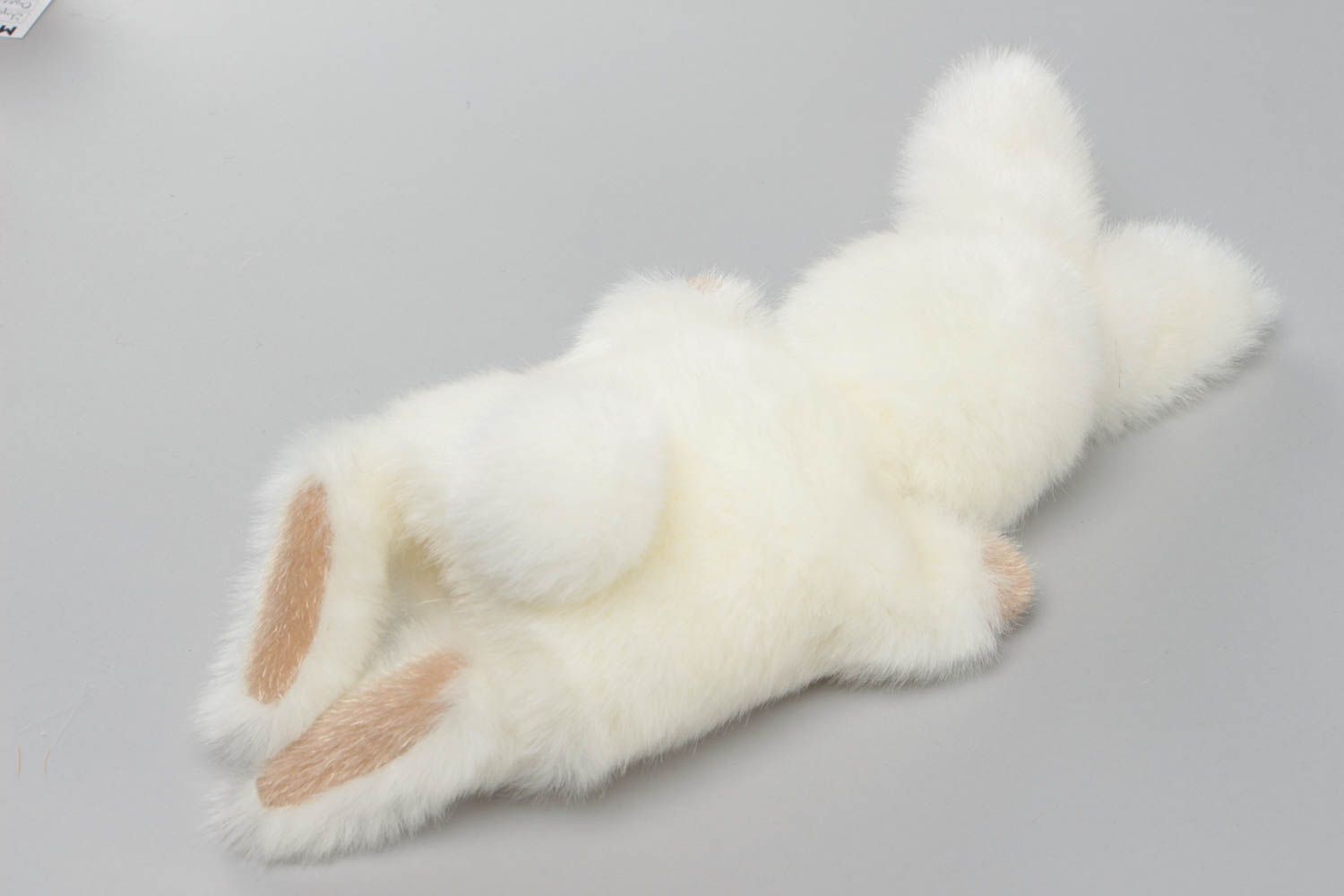 Peluche gant marionnette en fourrure artificielle faite main Lièvre blanc photo 3