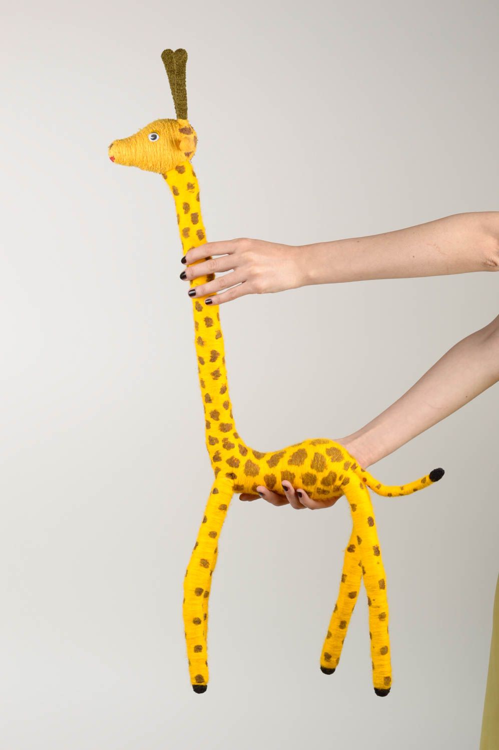 Jouet girafe Peluche faite main jaune mignon en fils de laine Cadeau original photo 5