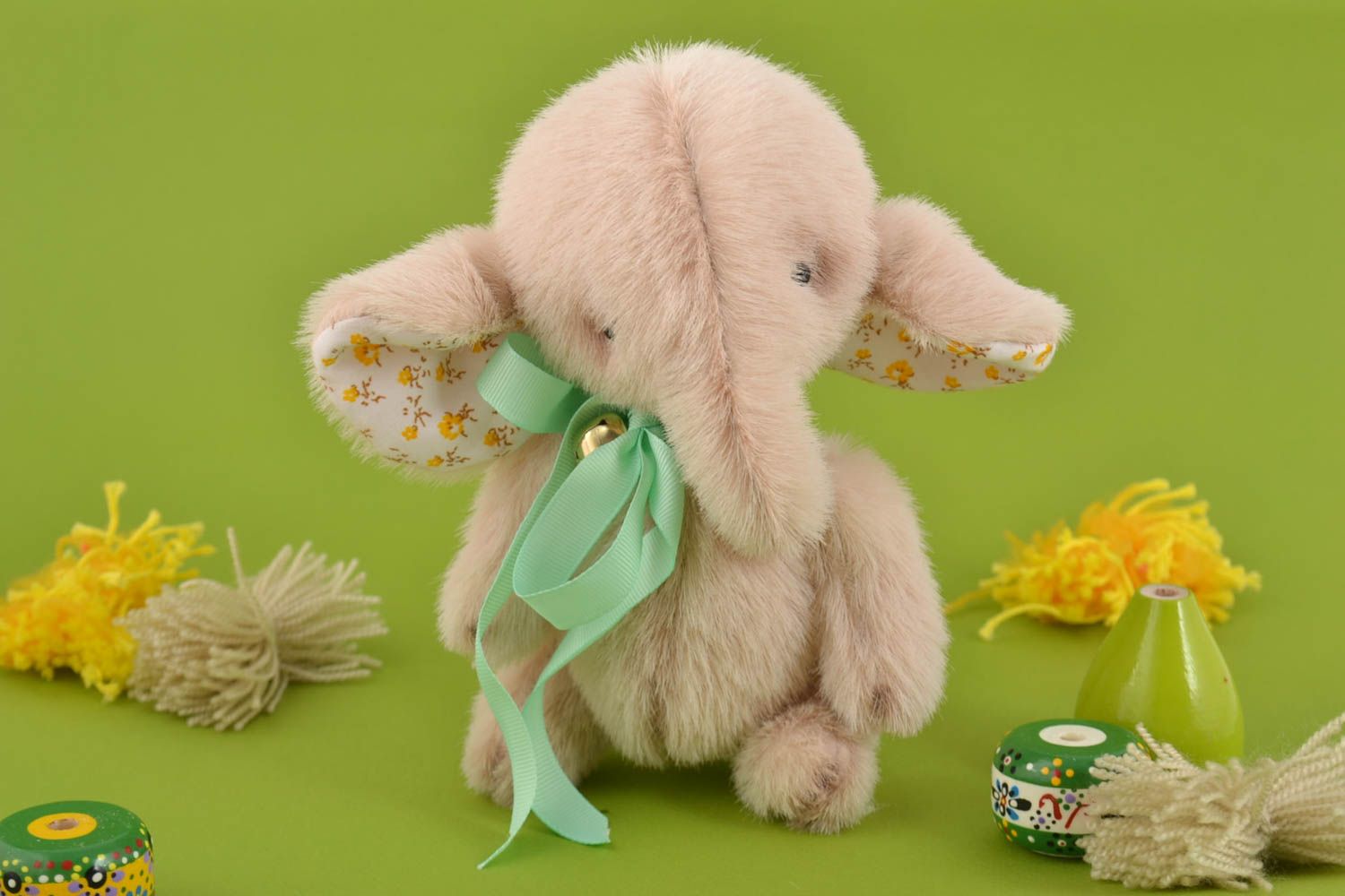 Jouet enfant fait main Peluche éléphant Cadeau original en fourrure artificielle photo 1