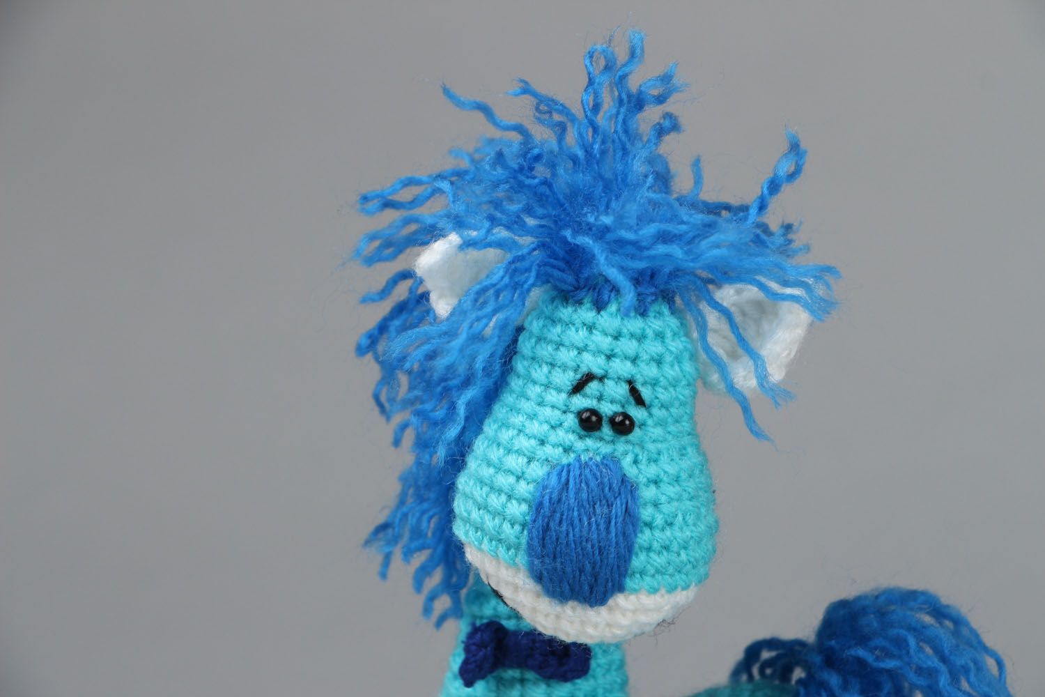 Jouet décoratif crocheté artisanal Cheval bleu photo 2