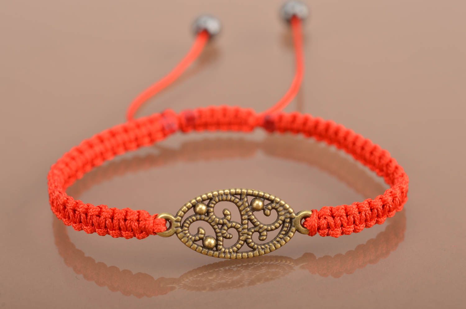 Handmade beautiful unsuual stylish red woven wrist adjustable bracelet photo 4