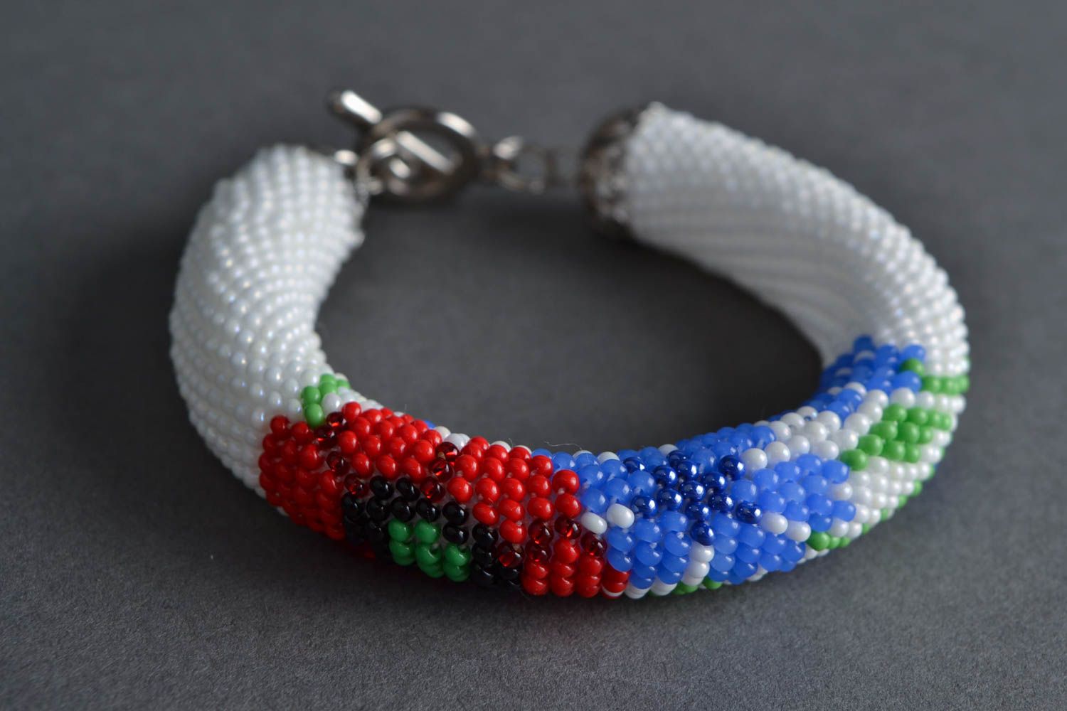 Bracelet spirale en perles de rocaille à motif floral fait main Pavot et bleuet photo 1