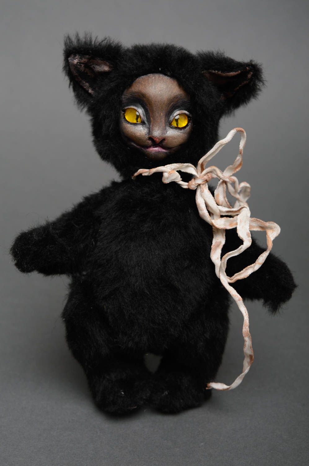 Игрушка из самозатвердевающей глины черный кот фото 1