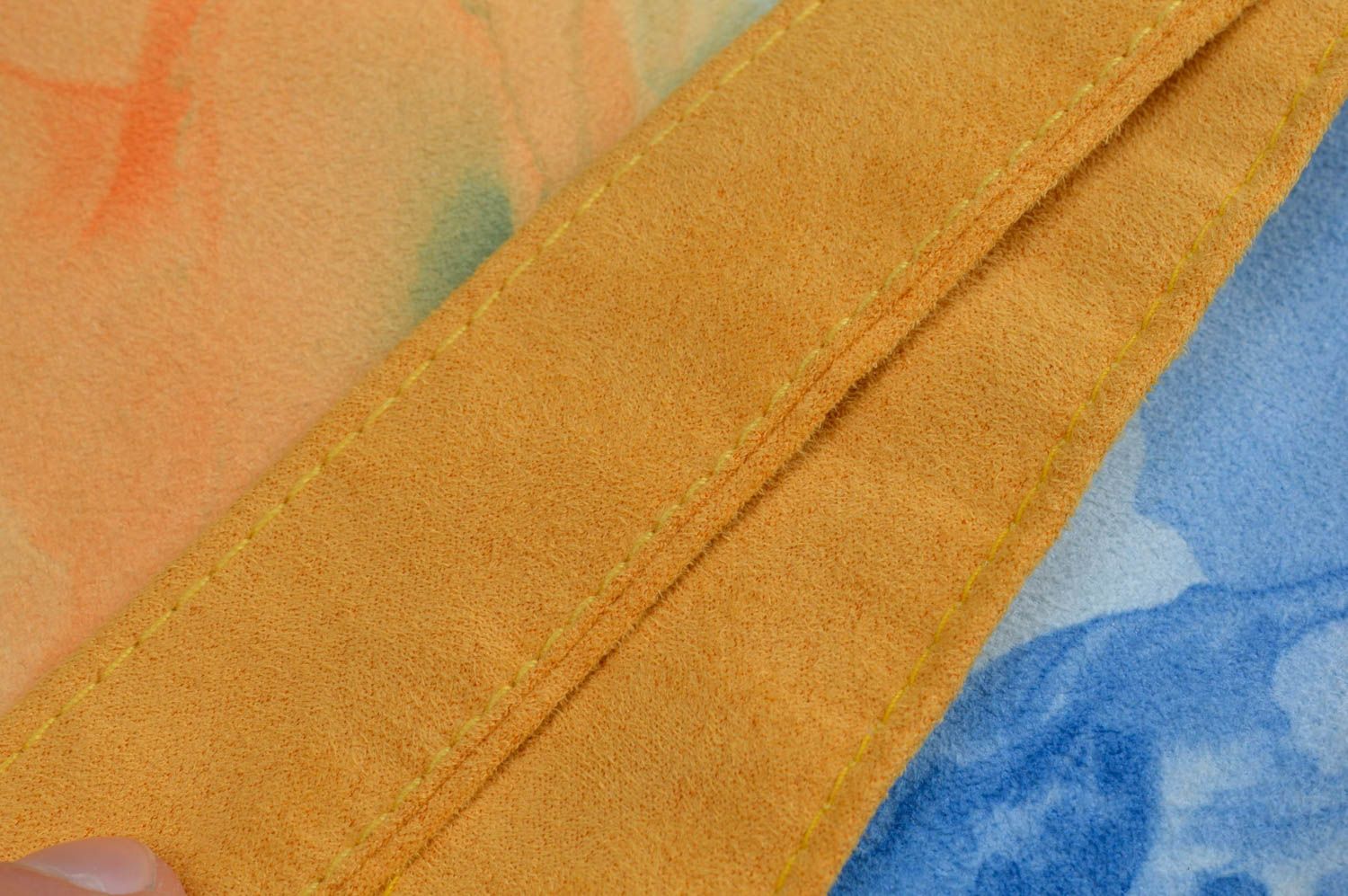 Grand sac à main en daim artificiel fait main bleu-orange fermoir aimanté photo 4