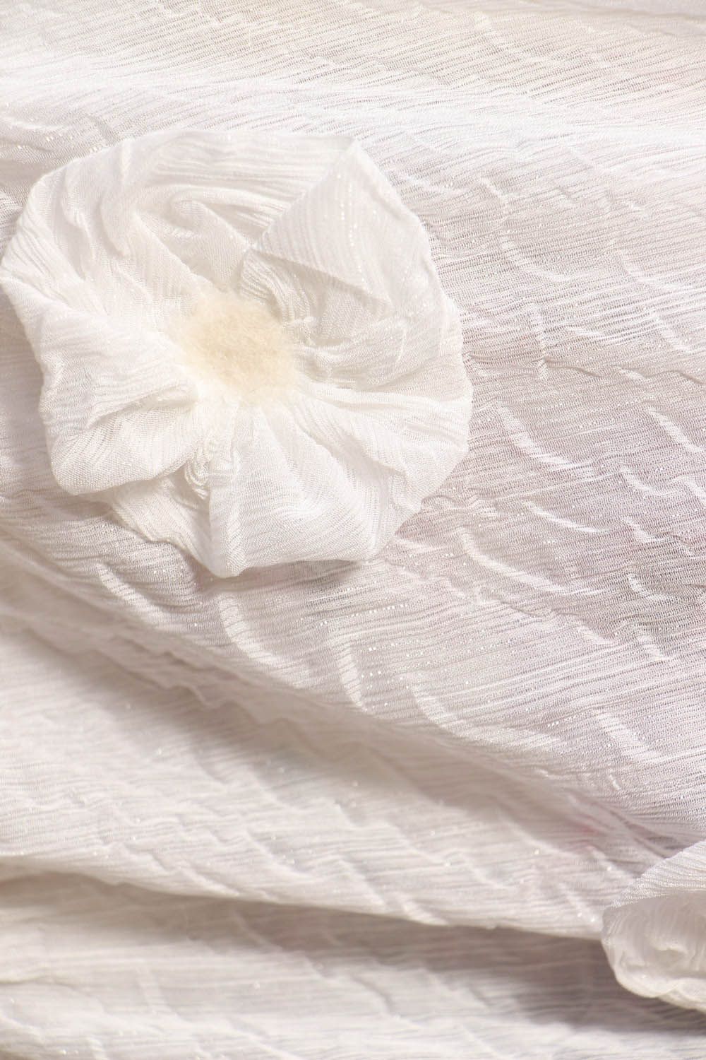 Écharpe blanche en laine faite main photo 4