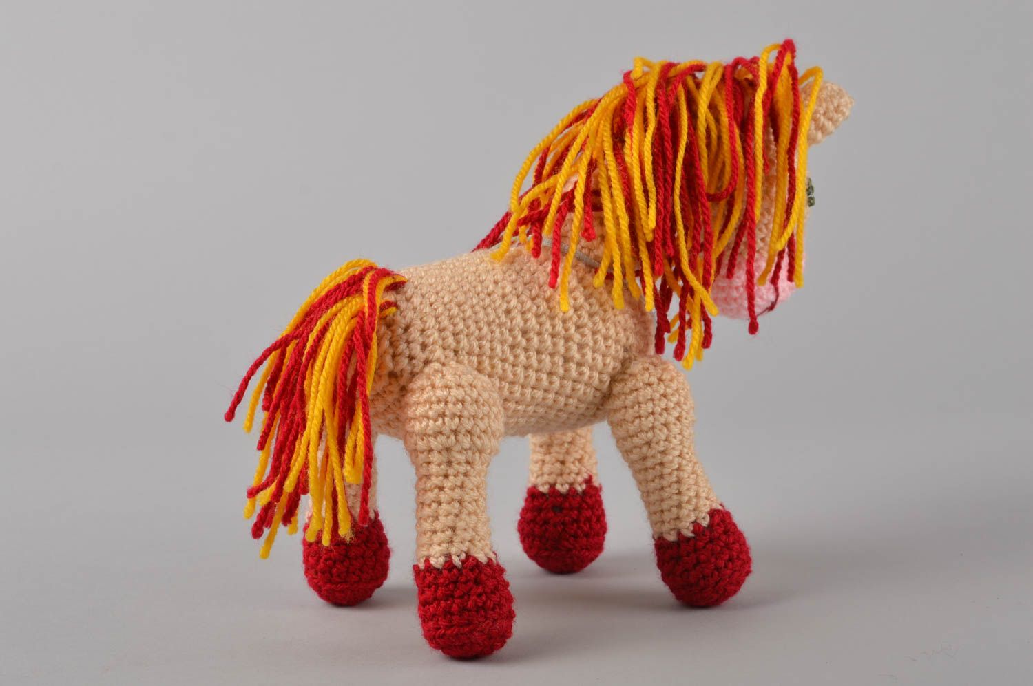 Peluche cheval Jouet fait main tricoté au crochet en acrylique Cadeau enfant photo 5