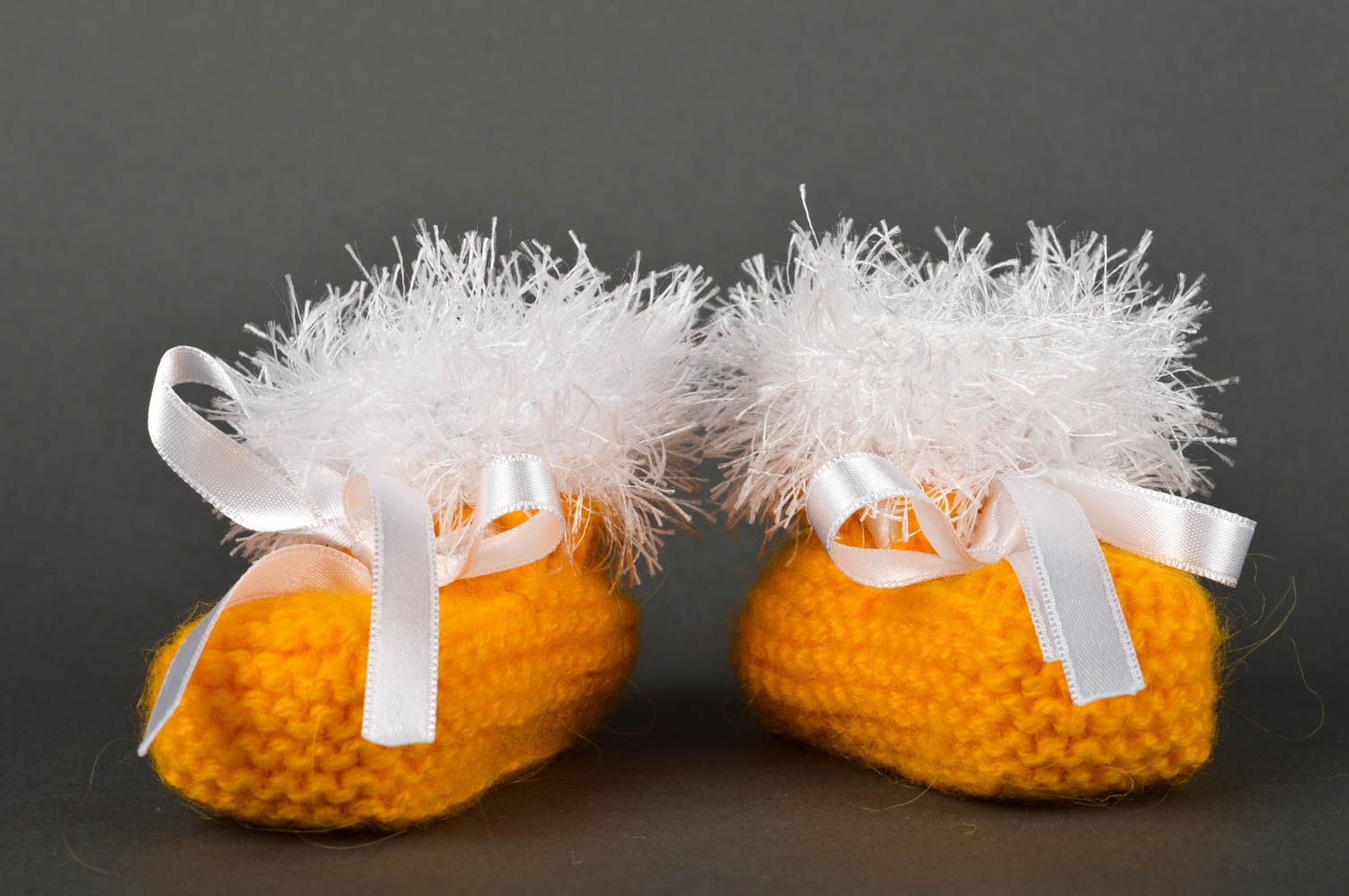 Warm handmade baby booties crochet baby booties handmade accessories for kids photo 2