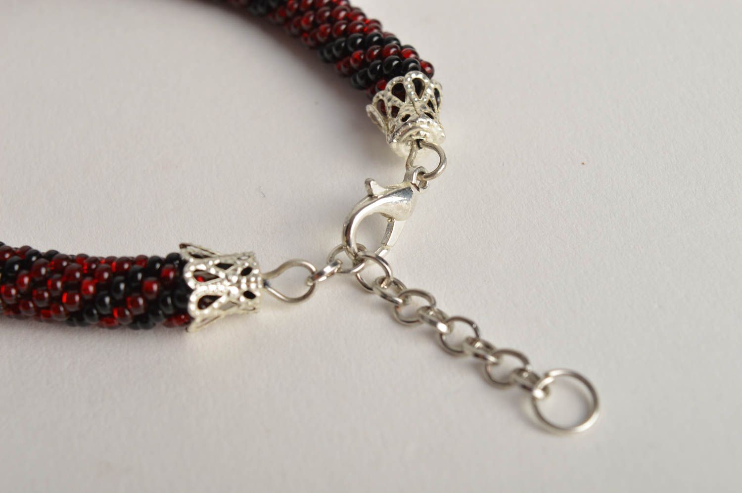 Dark cherry bead color bracelet for women photo 3