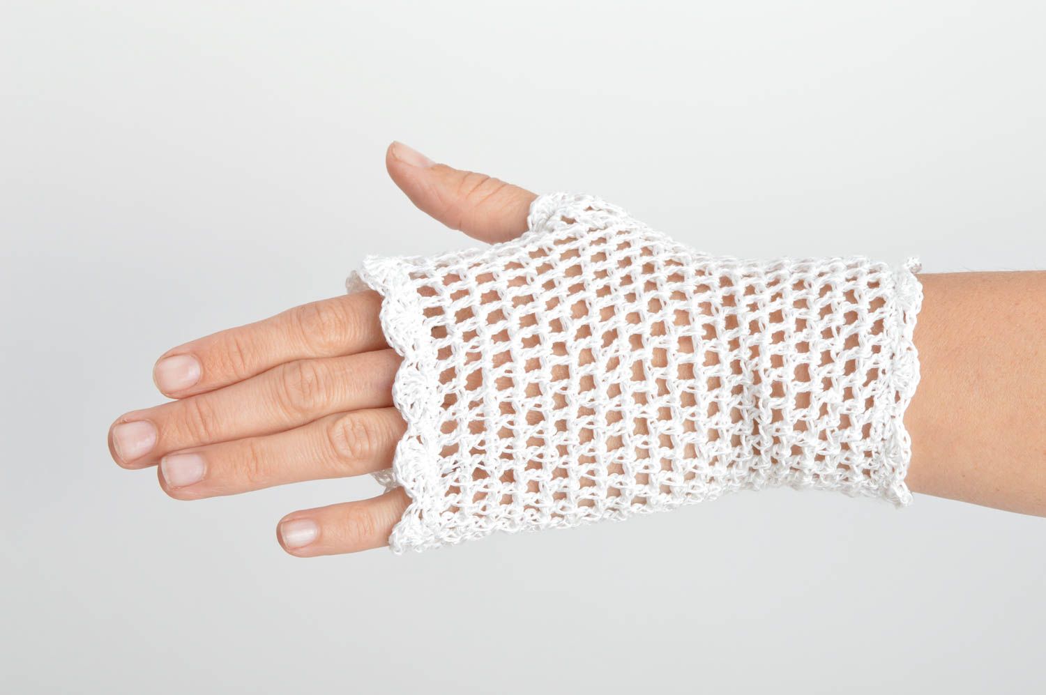 Mitaines pour mariée tricotées en fils de coton au crochet faites main photo 2
