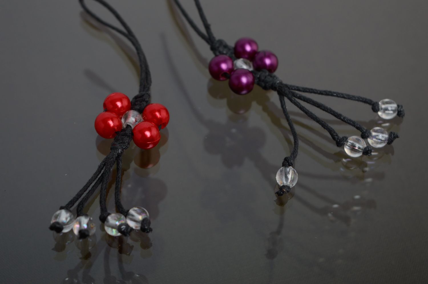 Porte-clefs en macramé tressé lacet noir avec perles fantaisie fait main photo 5