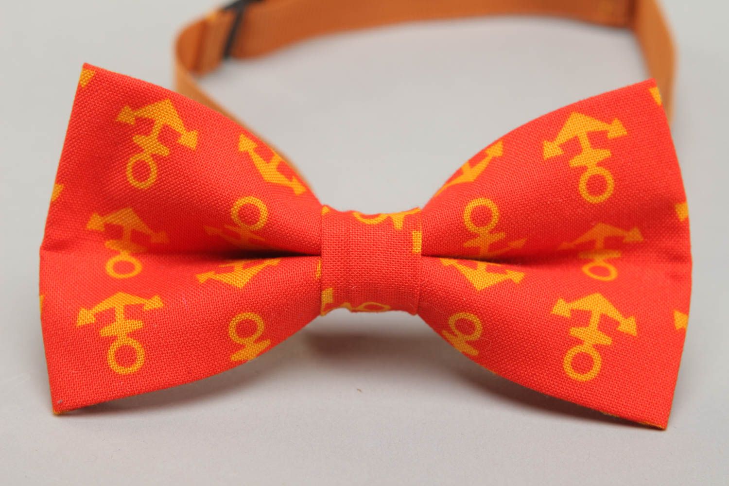 Handmade fabric bow tie with anchors pattern photo 2