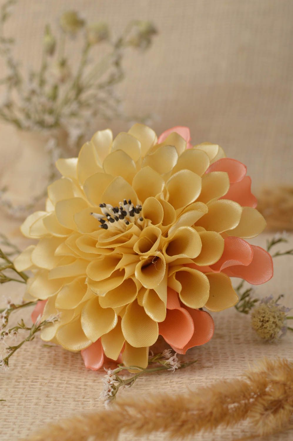 Broche Barrette fleur faite main grande en satin Cadeau pour femme Rose dorée photo 1