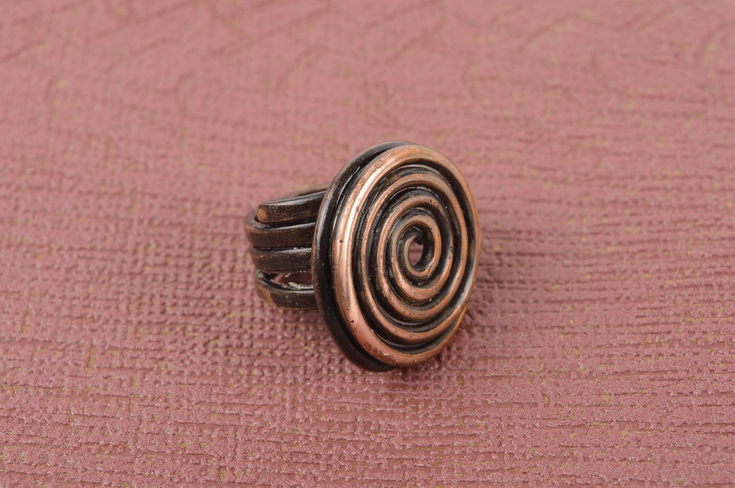 Anillo de cobre hecho a mano en espiral bisutería artesanal regalo original  foto 1
