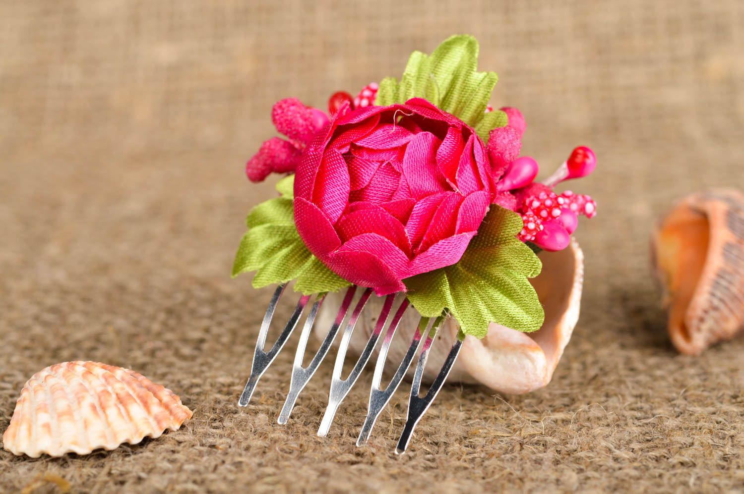 Peigne cheveux fait main Accessoire coiffure rose avec fleur Cadeau fille photo 1