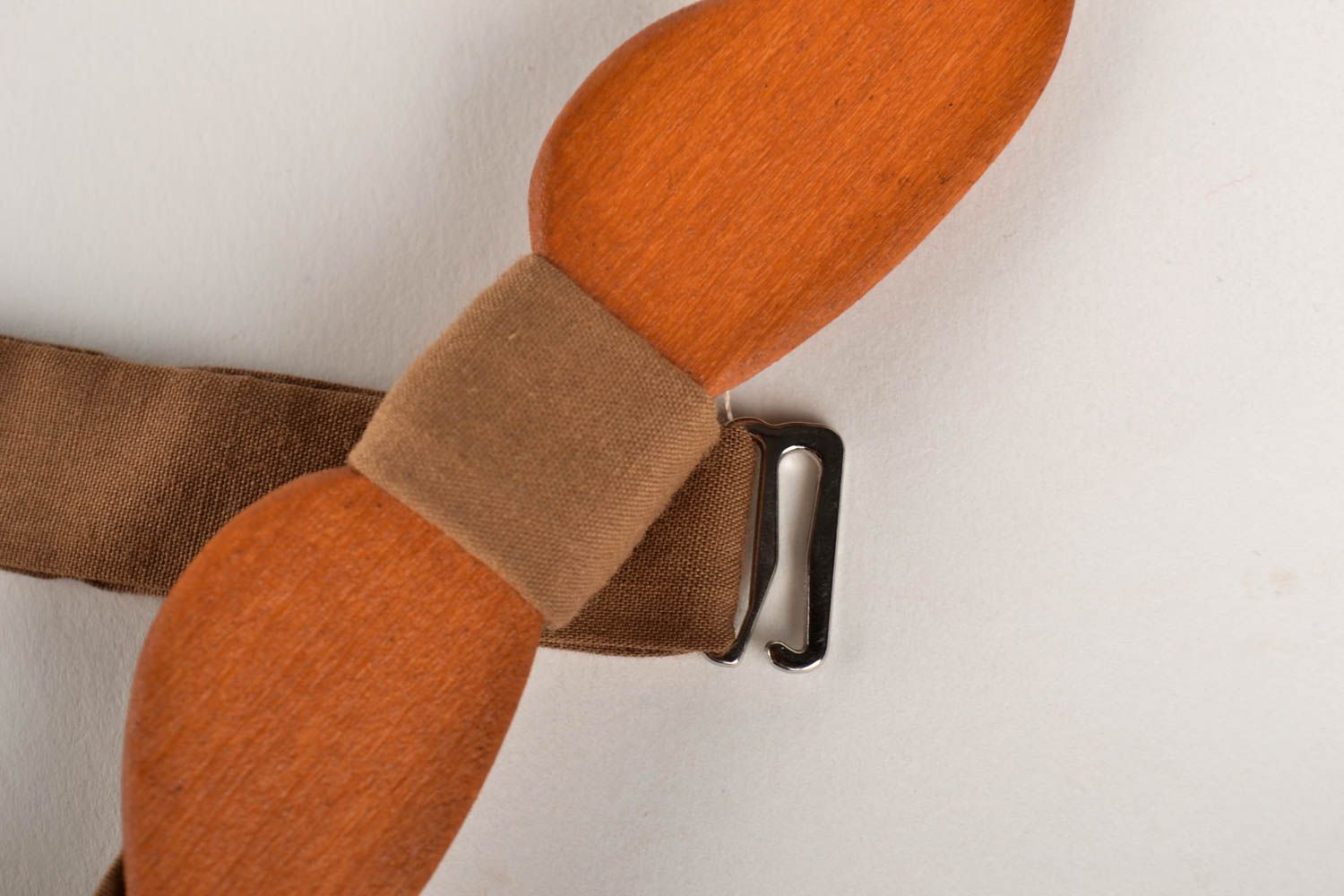 Corbata de lazo artesanal pajarita moderna en forma debigotes accesorio unisex foto 3