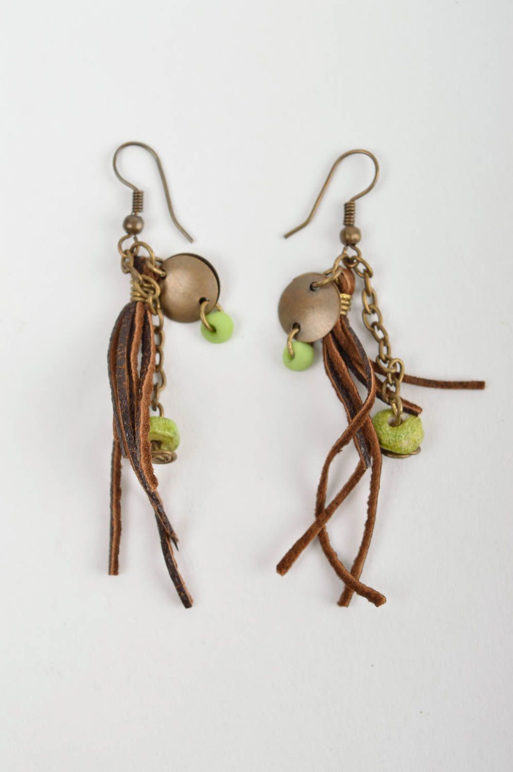 Boucles d'oreilles pendantes Bijou fait main design Accessoire femme marron vert photo 3
