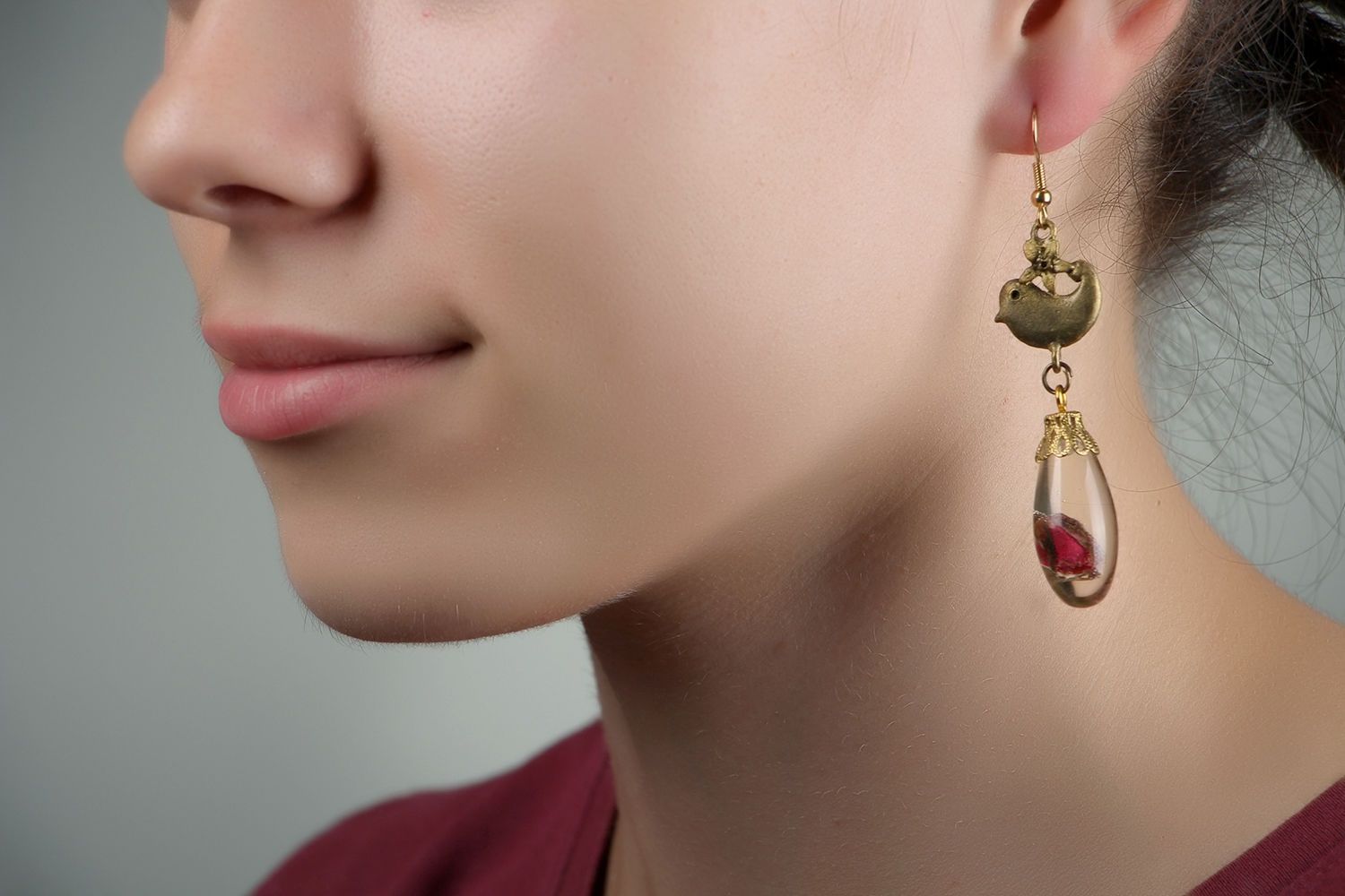 Long earrings with rosebuds photo 4