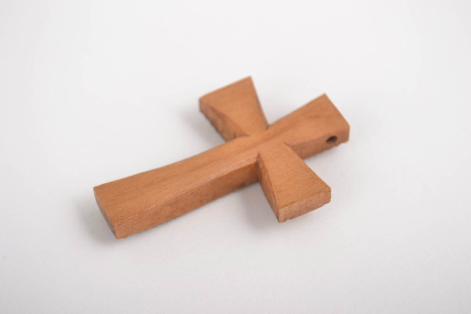 Handmade Schmuck Kettenanhänger Kreuz aus Holz Holzkreuz Anhänger originell foto 2