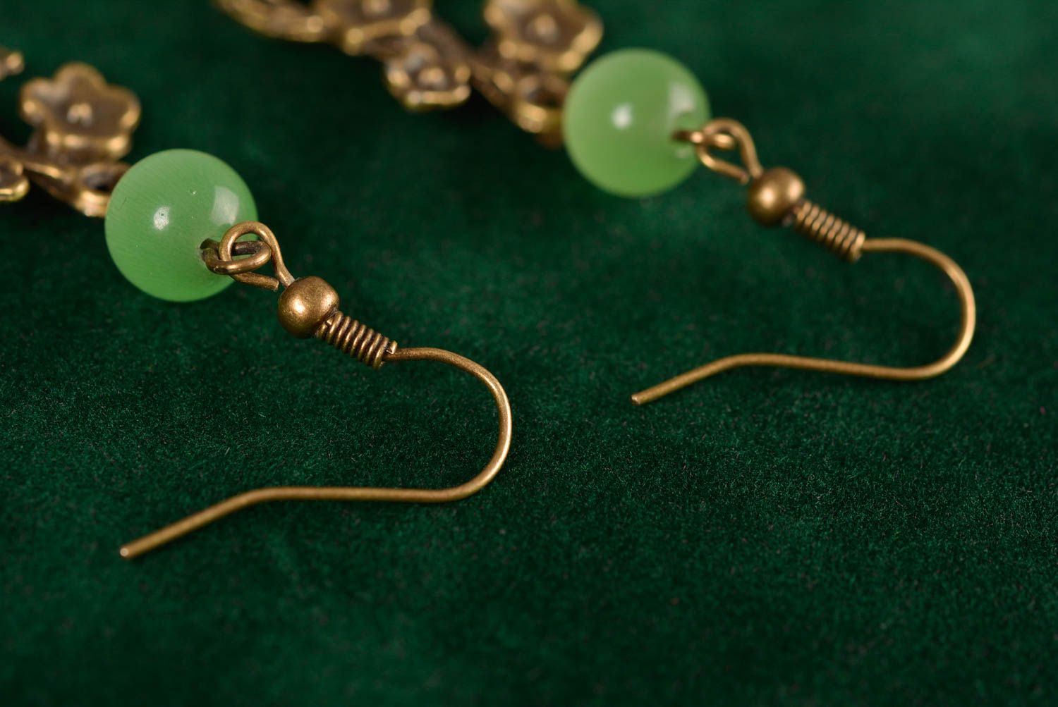 Boucles d'oreilles en métal avec perles en pierre pendantes faites main fleurs photo 5