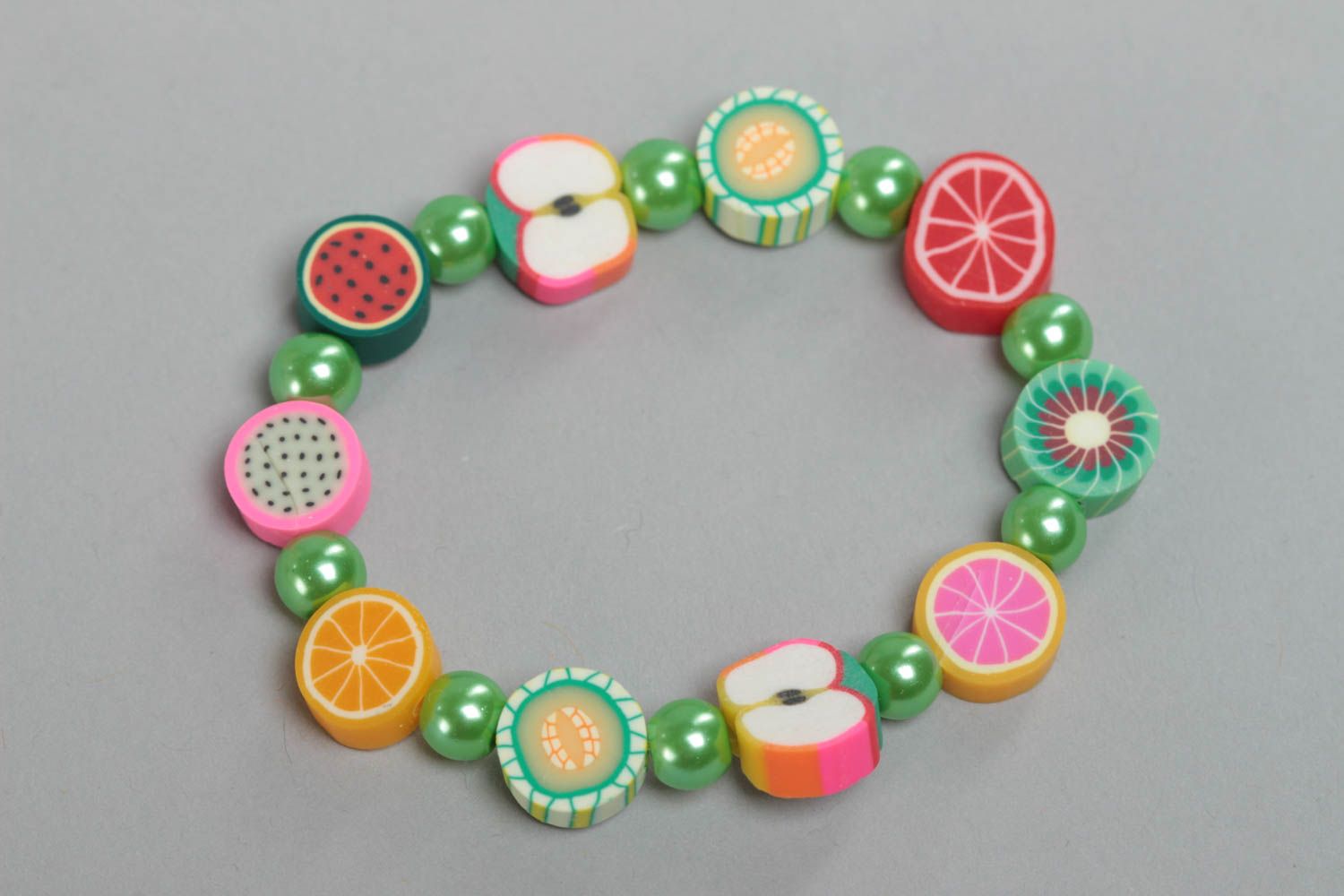 Bracelet pour fillette original multicolore fait main perles en pâte polymère photo 2
