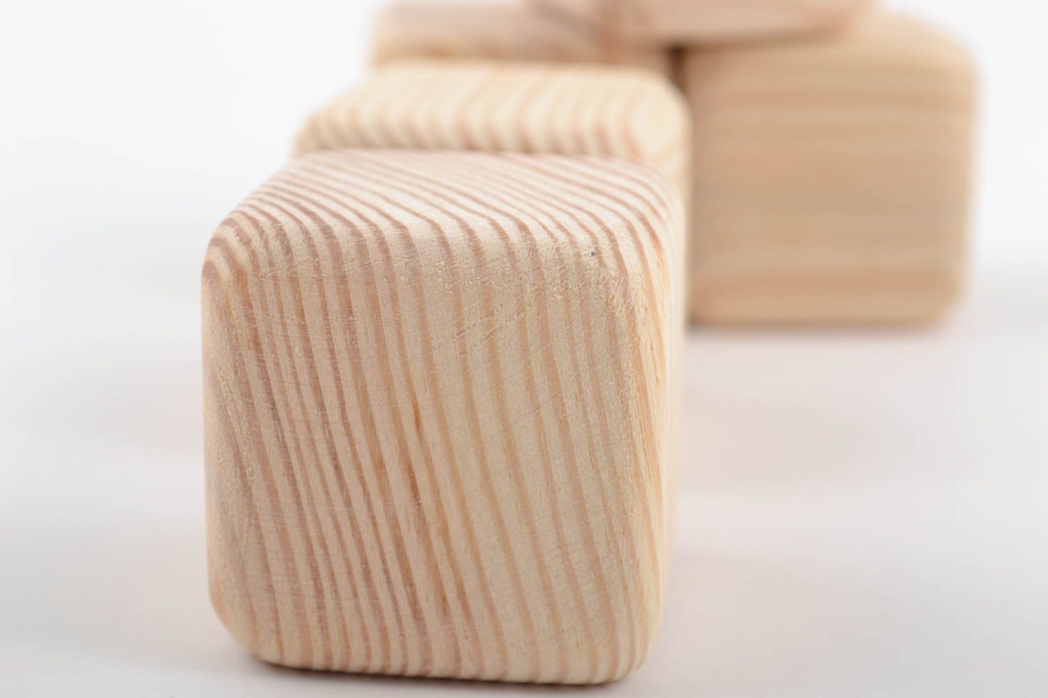 Ensemble de cubes en bois de pin écologiques faits main 5 pièces à décorer photo 4