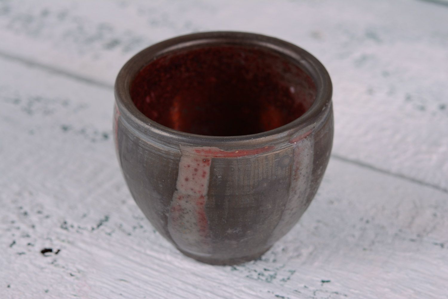 Petit bol creux en céramique foncé fait main technique cuisson réductrice photo 4
