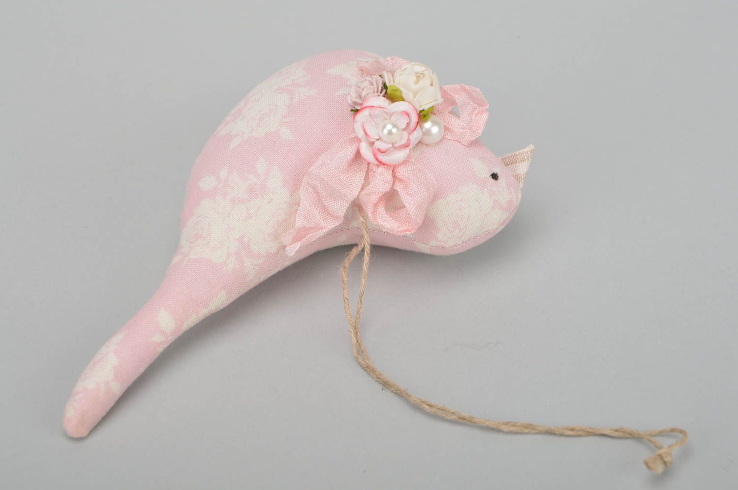 Colgante decorativo con forma de pajarito hecho a mano de algodón rosado foto 3