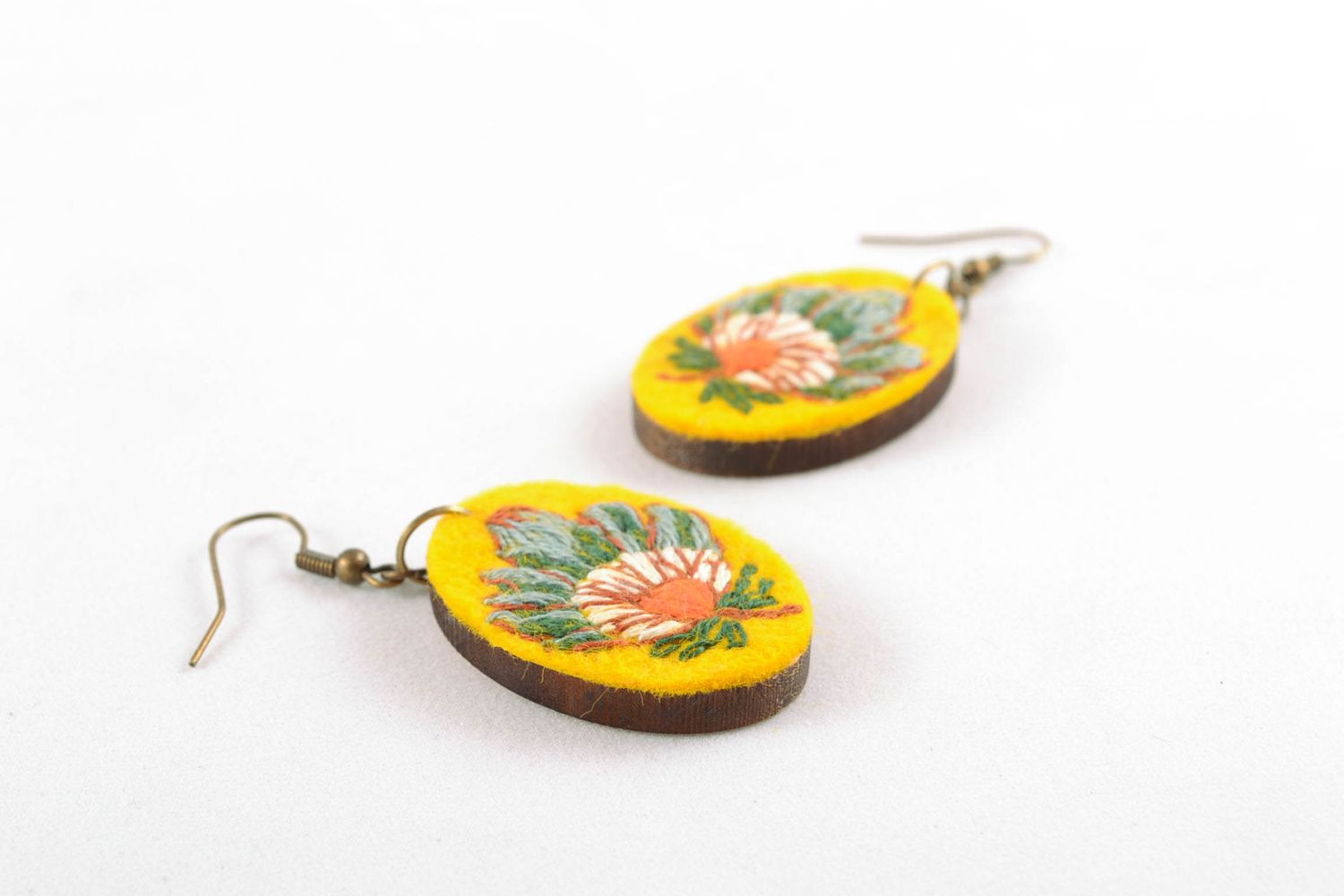 Handmade wooden and felt earrings with embroidery photo 5