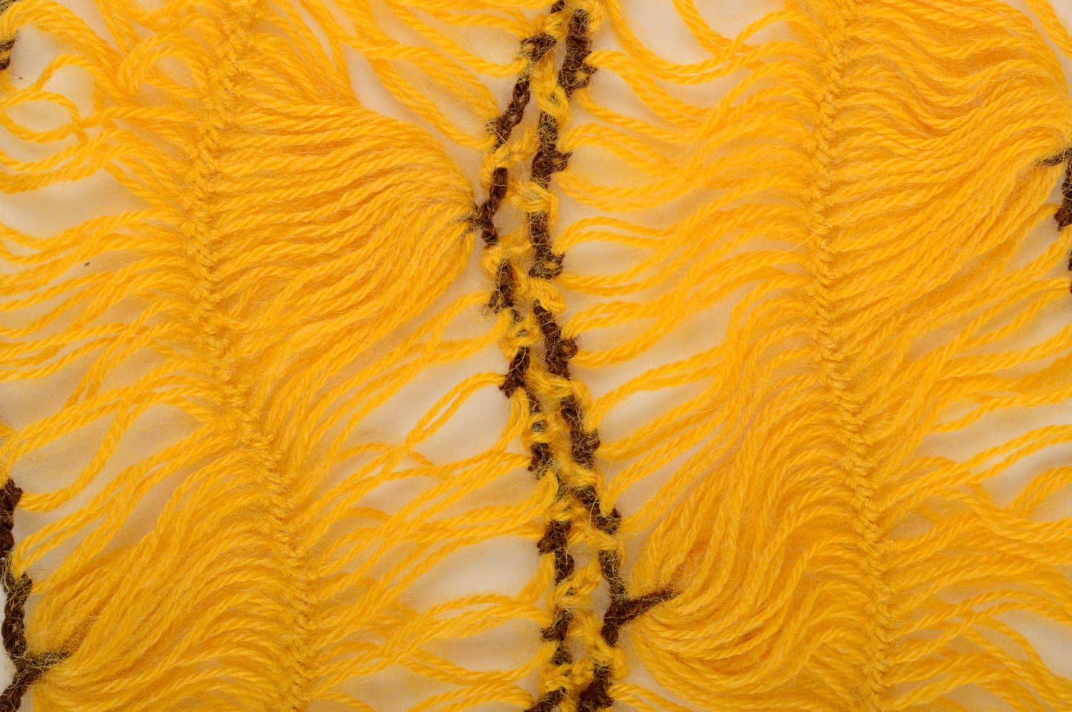 Écharpe faite main jaune Écharpe femme tricotée en acrylique Accessoire femme photo 4