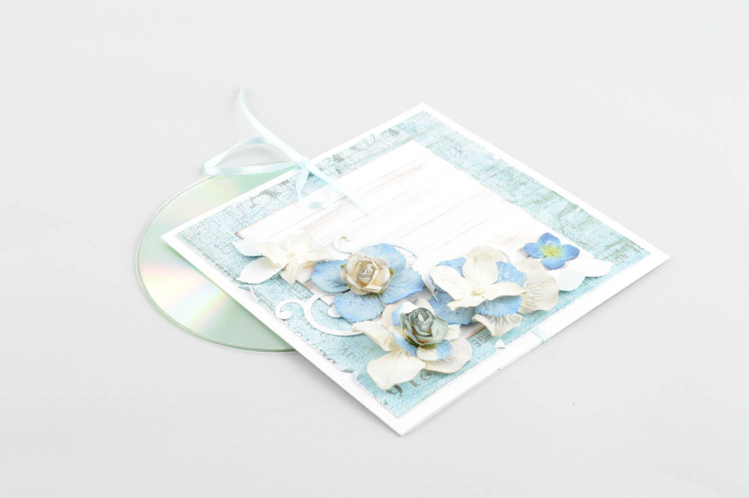 Handmade CD Hülle Design Verpackung cooles Geschenk aus Papier mit Blumen blau foto 2