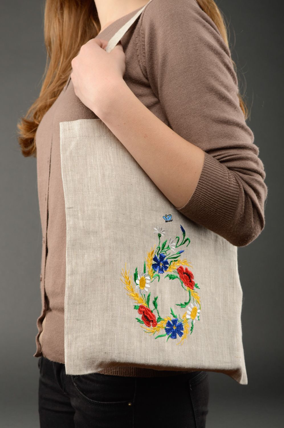 Handmade women's fabric bag with embroidered flowers photo 2