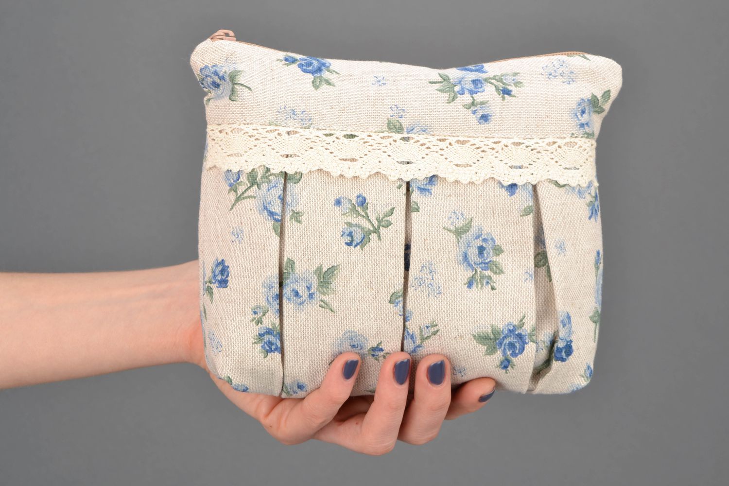 Fabric beauty bag with print and zipper Blue Rose photo 1