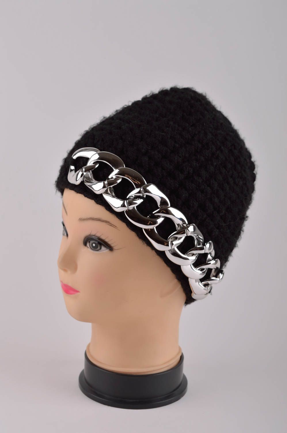 Bonnet tricoté fait main Chapeau hiver noir laine Vêtement pour femme design photo 2