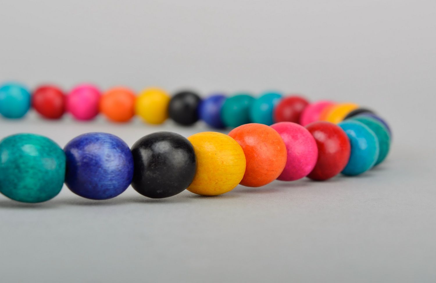 Wooden colorful beads photo 3