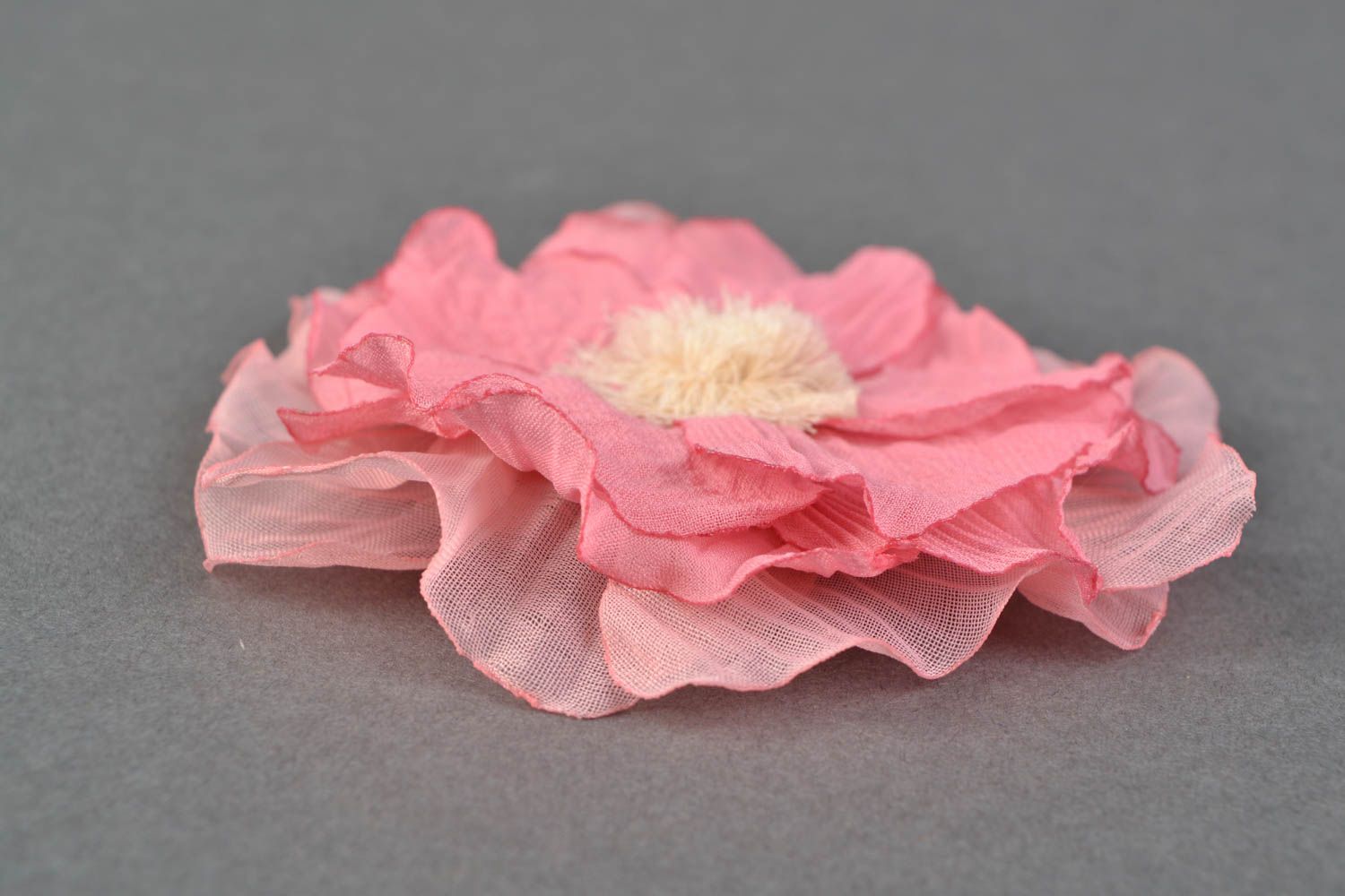 Broche fleur rose pastel en mousseline de soie originale faite main pour femme photo 3