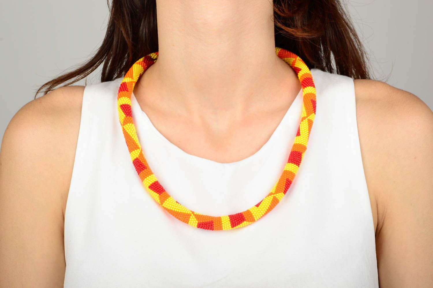 Orange Damen Halskette handmade Designer Schmuck stilvoll Frauen Accessoire foto 5