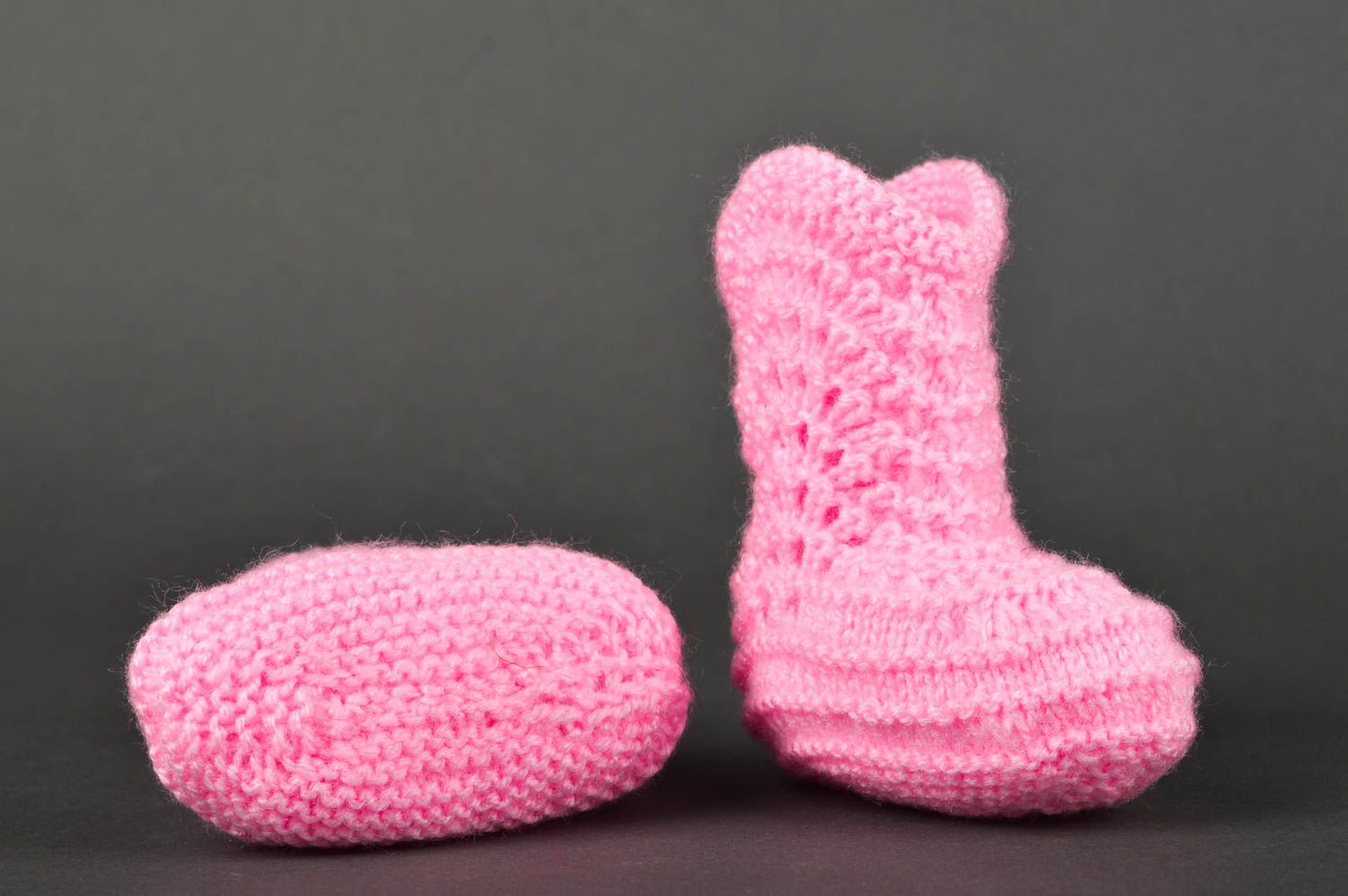 Chaussons bottes faits main Chaussures bébé roses tricotés Vêtement bébé fille photo 3