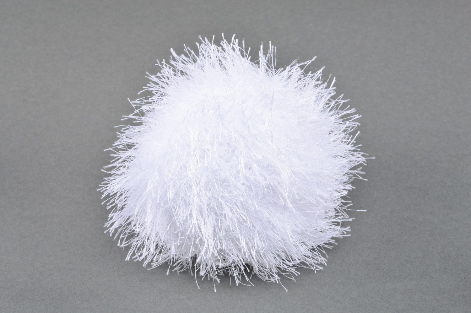 Weiches weißes gehäkeltes Spielzeug Ball mit Polyester gefüllt für Kinder ab 3 Jahren foto 2