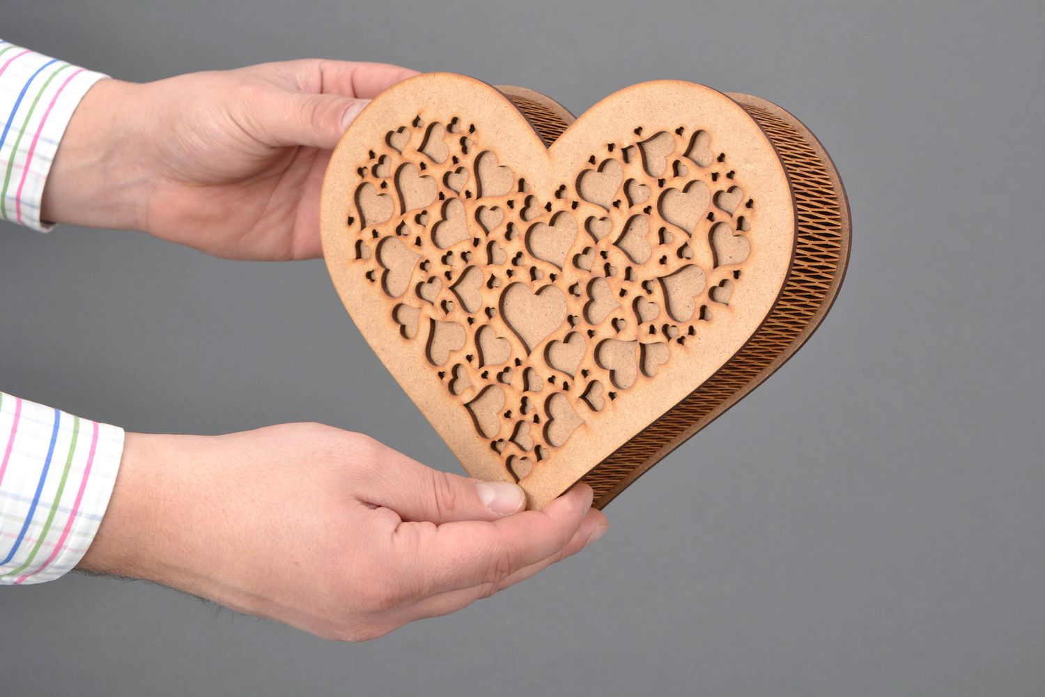 Handmade craft blank for carved heart-shaped jewelry box photo 2