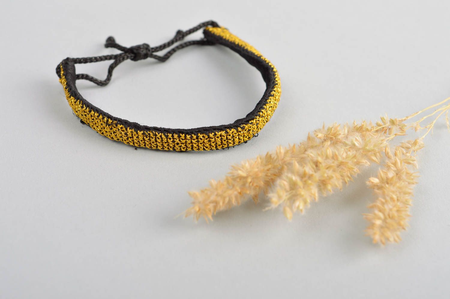Handmade Armband gelber Damen Armband Frauen Accessoire im ethnischen Stil foto 1