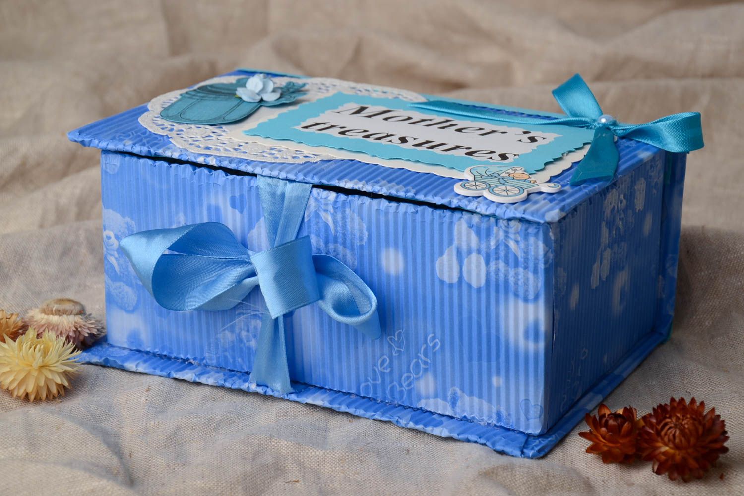 Blaue Schatulle aus Pappe Deko für Bewahren von Baby Sachen geschnürrt handgemacht foto 1
