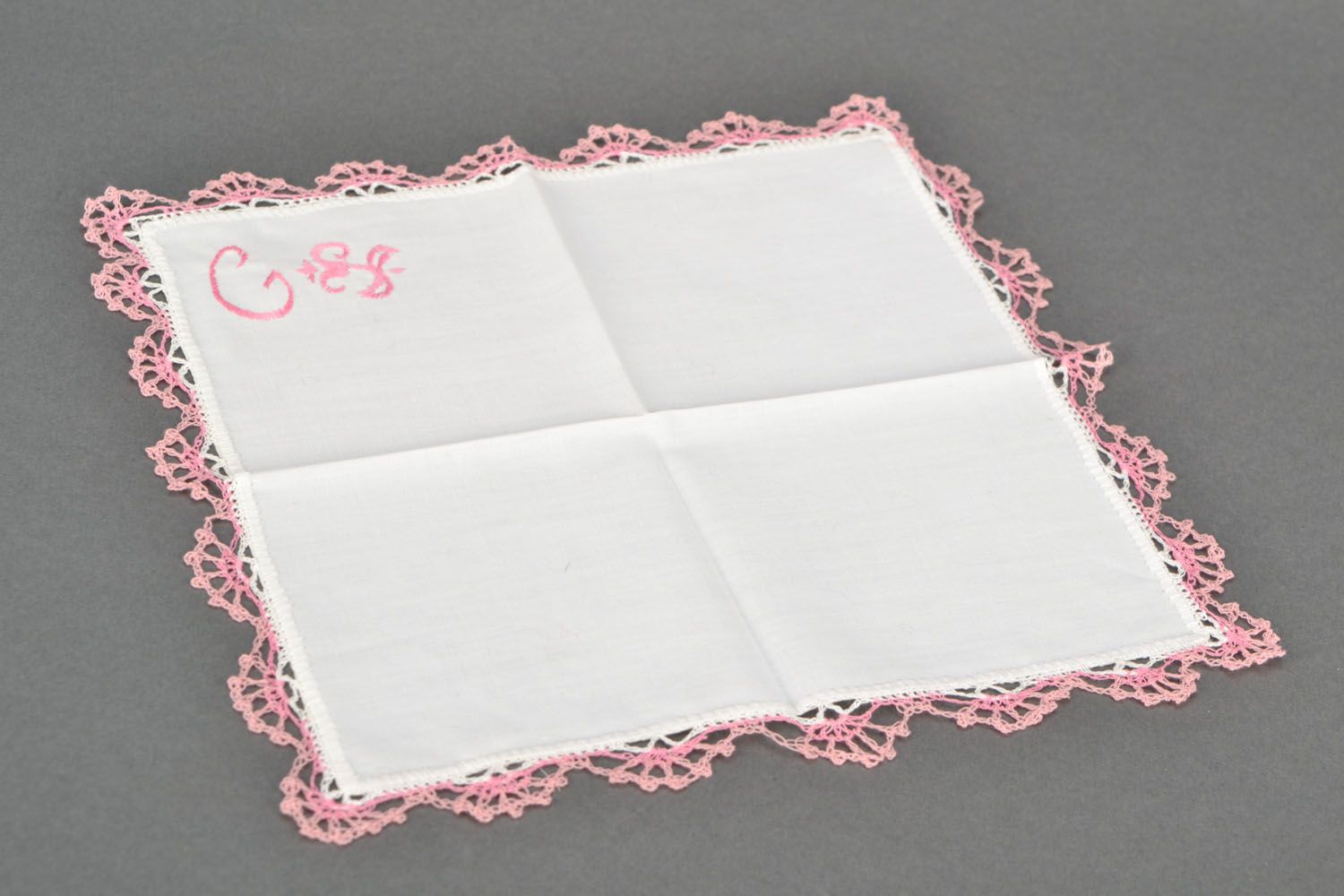 Women's handkerchief with embroidery photo 2