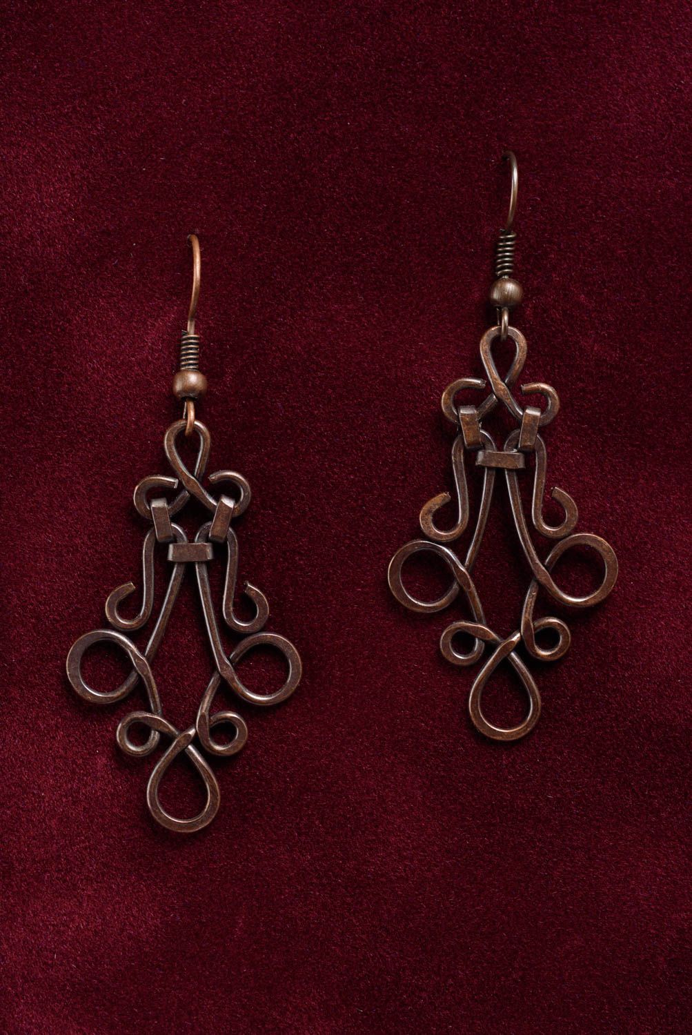 Lange schöne handgemachte Ohrringe aus Kupfer Wire Wrap foto 1