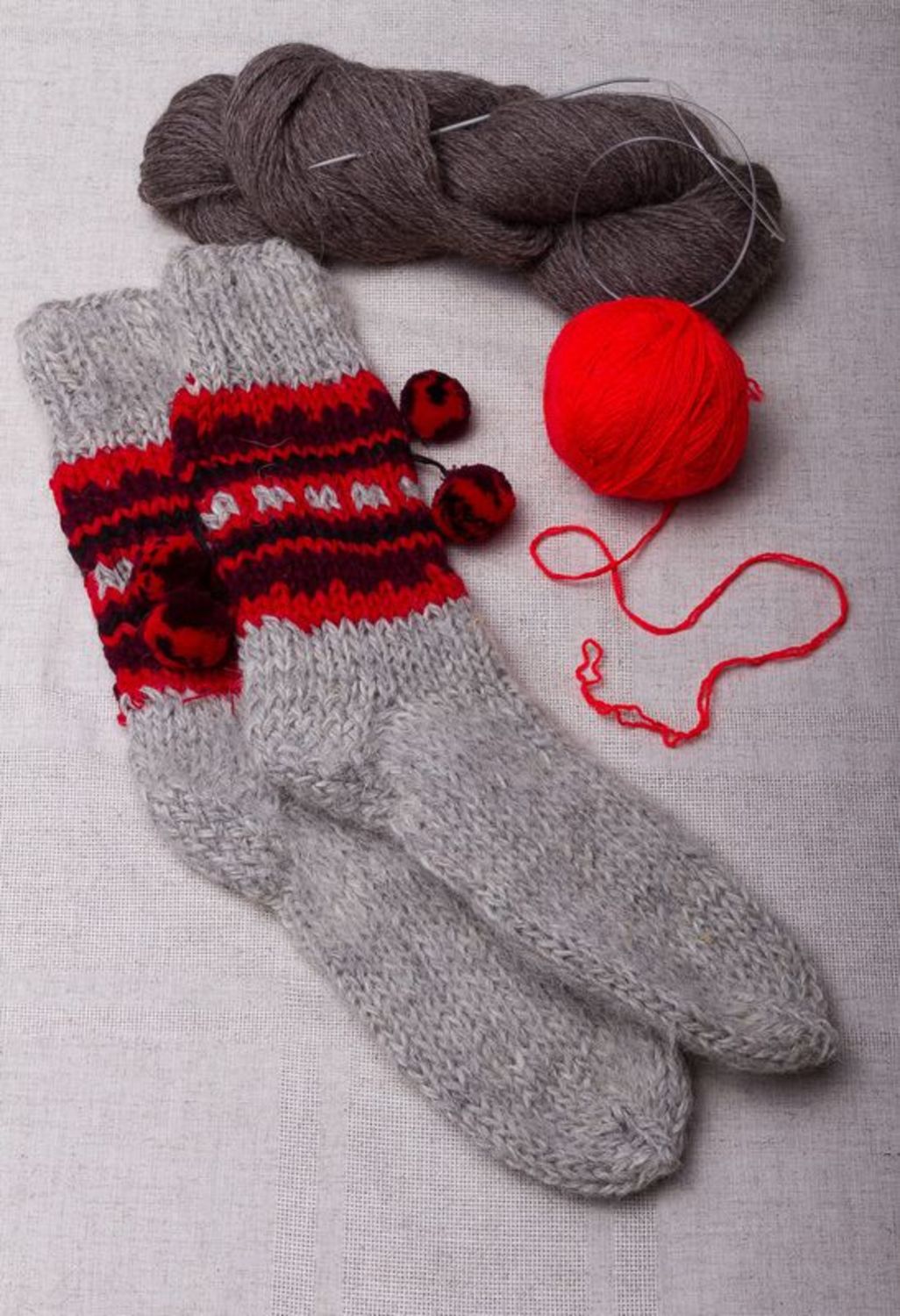 Calzini di lana per donna fatti a mano calzini grigi abbigliamento da donna foto 1