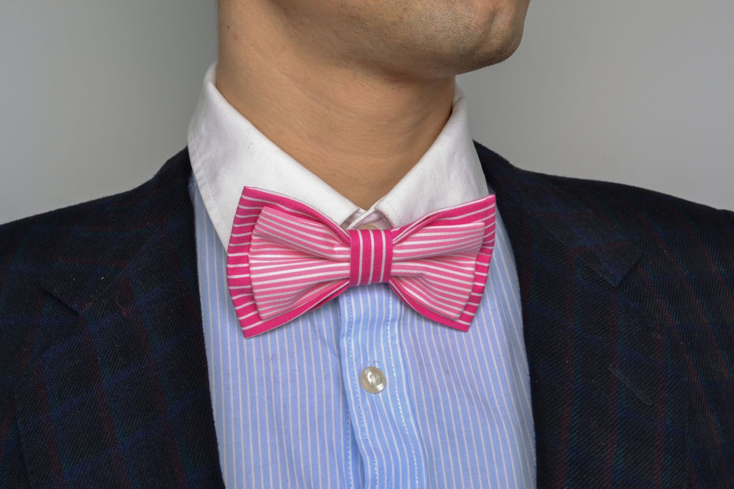 Ярко-розовый галстук-бабочка фото 5
