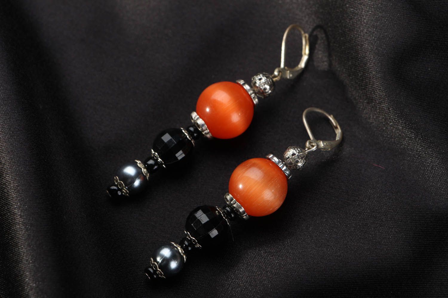 Earrings with natural stone photo 1